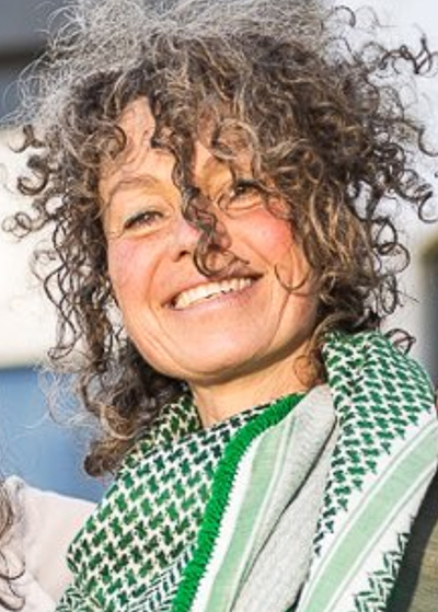 Maaike van Poelje Maaike van Poelje met hondje